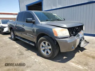 2014 Nissan Titan SV with VIN 1N6AA0ED2EN513724, listed as a Copart auction lot 58641975 with 221,961 mi miles and Salvage title. Bid and sale history available at DreamBid. Image 4.