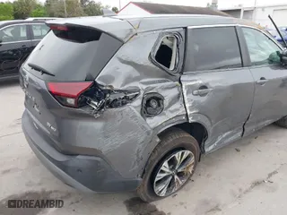 2022 Nissan Rogue SV with VIN 5N1BT3BB0NC679124, listed as a IAAI auction lot 41612620 with 27,892 mi miles. Bid and sale history available at carsss.com. Image 6.