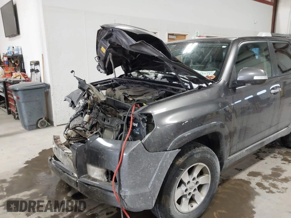 2010 Toyota 4Runner Trail with VIN JTEBU5JR7A5009561, listed as a IAAI auction lot 41543373 with Not Provided miles and . Bid and sale history available at DreamBid. Image 6.