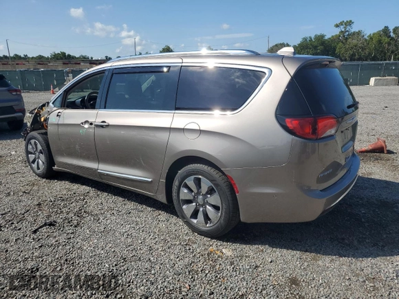 2018 Chrysler Pacifica Hybrid Limited z VIN 2C4RC1N73JR183492, wystawiony jako Copart lot #61833135 z przebiegiem 60 167 mil mil oraz Szkoda całkowita • Salvage title. Historia ofert i sprzedaży dostępna na DreamBid. Obrazek 2.