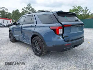 2025 Ford Explorer ST-Line with VIN 1FMUK7KH4SGB02804, listed as a IAAI auction lot 42043801 with 3,672 mi miles and . Bid and sale history available at DreamBid. Image 3.
