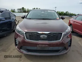 2019 Kia Sorento LX z VIN 5XYPGDA3XKG558803, wystawiony jako Copart lot #57885915 z przebiegiem 70 055 mil mil oraz Szkoda całkowita • Salvage title. Historia ofert i sprzedaży dostępna na DreamBid. Obrazek 5.