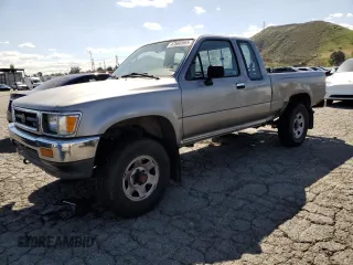 1994 Toyota Pickup DLX с VIN JT4VN13DXR5146983, выставлен на аукционе Copart как лот 47666965 с пробегом 121 614 миль миль и Списание • Salvage title. История ставок и продаж доступна на DreamBid. Изображение 1.