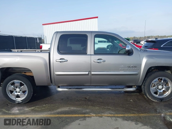 2009 Chevrolet Silverado 1500 LT with VIN 3GCEC23J79G164044, listed as a IAAI auction lot 41829225 with 207,650 mi miles. Bid and sale history available at carsss.com. Image 13.