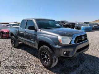 2012 Toyota Tacoma z VIN 5TFUU4EN2CX046135, wystawiony jako Copart lot #59400405 z przebiegiem 105 033 mil mil oraz Szkoda całkowita • Salvage title. Historia ofert i sprzedaży dostępna na DreamBid. Obrazek 13.