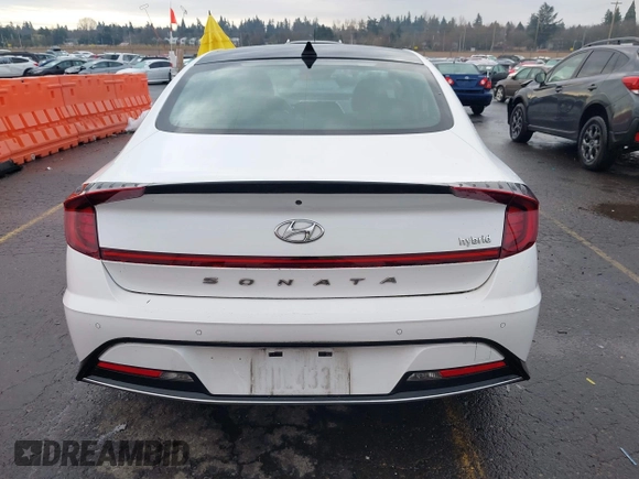 2020 Hyundai Sonata Hybrid Limited with VIN KMHL54JJ4LA015219, listed as a IAAI auction lot 41484462 with 32,725 mi miles. Bid and sale history available at carsss.com. Image 16.