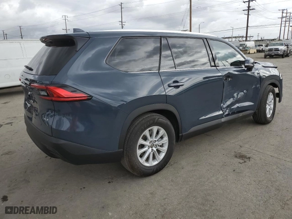 2024 Toyota Grand Highlander Hybrid XLE with VIN 5TDACAB5XRS028084, listed as a Copart auction lot 53483105 with 17,383 mi miles and Salvage Title. Bid and sale history available at carsss.com. Image 3.