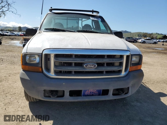 2000 Ford Super Duty F-250 XL with VIN 1FTNF20L0YEA61521, listed as a Copart auction lot 48381005 with 269,284 mi miles and Clean Title. Bid and sale history available at carsss.com. Image 5.