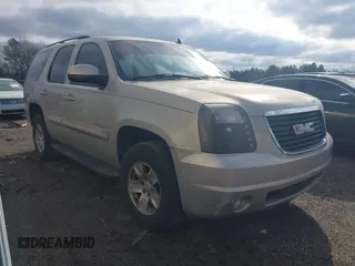 2008 GMC Yukon SLT w/4SB with VIN 1GKFC13J48R162558, listed as a IAAI auction lot 41294295 with 143,900 mi miles. Bid and sale history available at carsss.com. Image 1.
