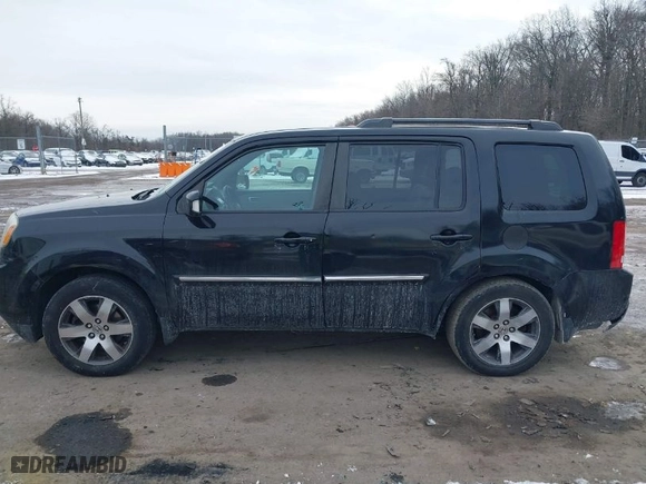 2012 Honda Pilot Touring with VIN 5FNYF4H98CB066989, listed as a IAAI auction lot 41358409 with 173,169 mi miles. Bid and sale history available at carsss.com. Image 13.