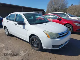 2008 Ford Focus S with VIN 1FAHP34N18W287160, listed as a IAAI auction lot 41783852 with 134,986 mi miles. Bid and sale history available at carsss.com. Image 1.