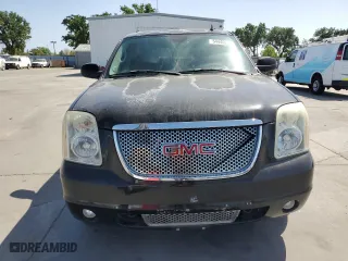 2007 GMC Yukon Denali with VIN 1GKFK638X7J306057, listed as a Copart auction lot 54440305 with 266,048 mi miles and Clean Title. Bid and sale history available at carsss.com. Image 5.