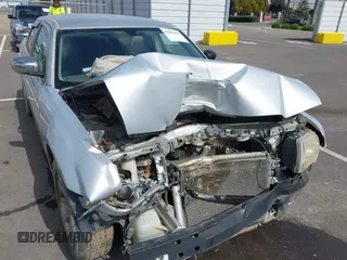 2006 Chrysler 300 with VIN 2C3KA43R46H523392, listed as a IAAI auction lot 41841845 with 192,740 mi miles. Bid and sale history available at carsss.com. Image 6.