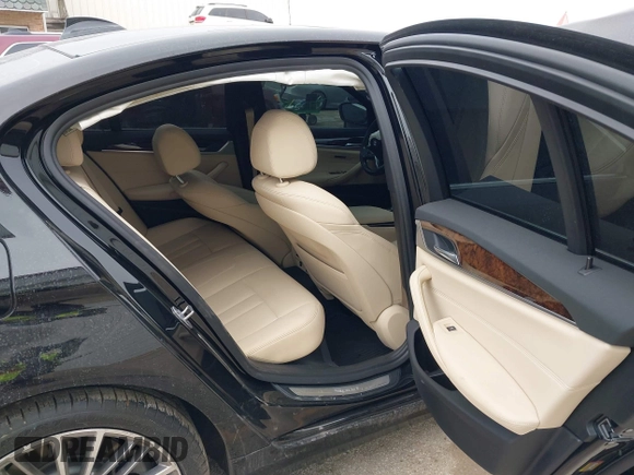 2019 BMW 5 Series 530i xDrive with VIN WBAJA7C50KWW38148, listed as a IAAI auction lot 41707858 with Not Provided miles and . Bid and sale history available at DreamBid. Image 8.
