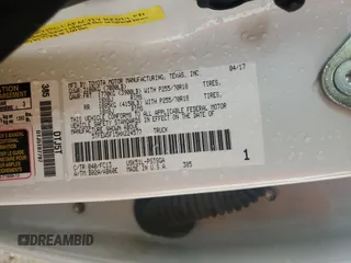 2017 Toyota Tundra SR5 z VIN 5TFEW5F15HX224577, wystawiony jako Copart lot #55704725 z przebiegiem 86 979 mil mil oraz Szkoda całkowita • Salvage title. Historia ofert i sprzedaży dostępna na DreamBid. Obrazek 12.