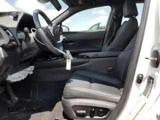 2021 Lexus UX 250h with VIN JTHX9JBH7M2042753, listed as a Copart auction lot 59631445 with 43,359 mi miles and Salvage title. Bid and sale history available at DreamBid. Image 7.