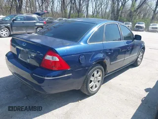 2005 Ford Five Hundred SEL with VIN 1FAFP24125G155321, listed as a IAAI auction lot 41934148 with 268,741 mi miles. Bid and sale history available at carsss.com. Image 4.