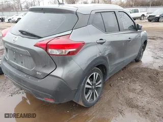 2018 Nissan Kicks SV with VIN 3N1CP5CU9JL541141, listed as a IAAI auction lot 41723052 with 164,461 mi miles. Bid and sale history available at carsss.com. Image 4.