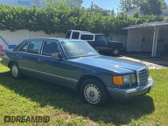1988 Mercedes-Benz 560 with VIN WDBCA39D0JA421504, listed as a Copart auction lot 52342525 with 82,277 mi miles and Clean Title. Bid and sale history available at DreamBid. Image 1.