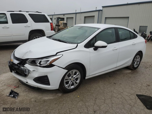 2019 Chevrolet Cruze LS with VIN 1G1BC5SM2K7111598, listed as a Copart auction lot 44156555 with 108,801 mi miles and Salvage Title. Bid and sale history available at carsss.com. Image 1.