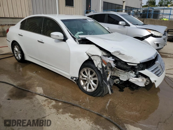 2013 Hyundai Genesis 3.8L with VIN KMHGC4DD0DU209260, listed as a Copart auction lot 71256394 with 0 mi miles and Non Repairable. Bid and sale history available at carsss.com. Image 4.