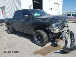 2014 Ram 1500 Express z VIN 3C6RR7KT2EG288756, wystawiony jako IAAI lot #41611057 z przebiegiem 215 180 mil mil oraz . Historia ofert i sprzedaży dostępna na DreamBid. Obrazek 1.