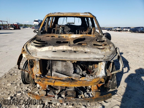 2016 Infiniti QX80 with VIN JN8AZ2NE1G9122953, listed as a Copart auction lot 71239384 with 0 mi miles and Salvage Title. Bid and sale history available at carsss.com. Image 5.
