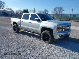 2015 Chevrolet Silverado 1500 LT with VIN 3GCUKREC8FG126811, listed as a IAAI auction lot 41664093 with 175,586 mi miles. Bid and sale history available at carsss.com. Image 1.
