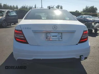 2013 Mercedes-Benz C 250 Sport с VIN WDDGF4HB7DR267492, выставлен на аукционе Copart как лот 64426115 с пробегом 188 514 миль миль и Чистый • Clean title. История ставок и продаж доступна на DreamBid. Изображение 6.