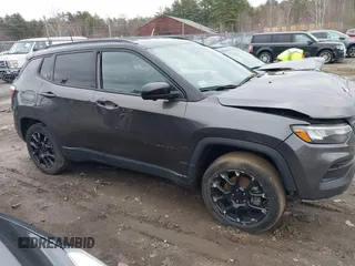2022 Jeep Compass Latitude с VIN 3C4NJDBB2NT208884, выставлен на аукционе IAAI как лот 41863083 с пробегом 28 029 миль миль и . История ставок и продаж доступна на DreamBid. Изображение 12.
