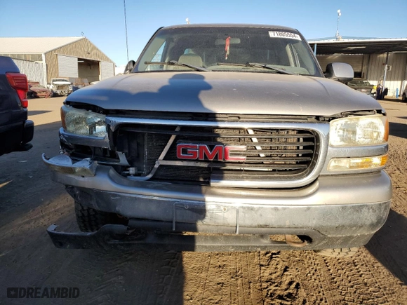 2000 GMC New Sierra 1500 SLE with VIN 1GTEK19V7YE168558, listed as a Copart auction lot 71805554 with NaN miles and Clean Title. Bid and sale history available at carsss.com. Image 5.