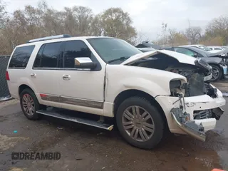 2009 Lincoln Navigator with VIN 5LMFU28519EJ01390, listed as a IAAI auction lot 40950017 with 168,469 mi miles and . Bid and sale history available at DreamBid. Image 14.