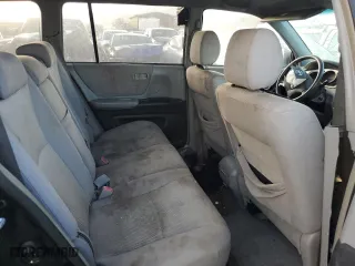 2006 Toyota Highlander w/3rd Row with VIN JTEDP21A260110407, listed as a Copart auction lot 88809225 with 304,911 mi miles and Salvage Title. Bid and sale history available at carsss.com. Image 11.