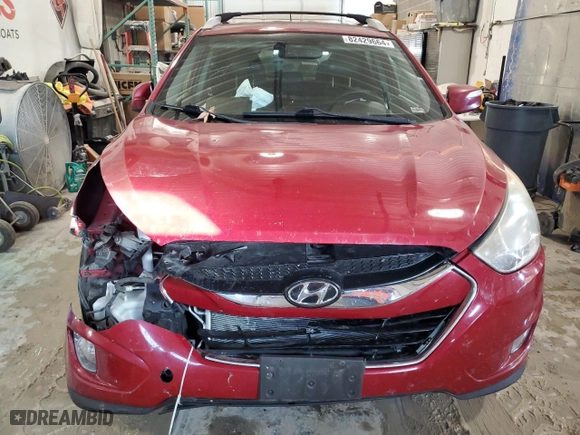 2012 Hyundai Tucson Limited with VIN KM8JU3AC3CU499727, listed as a Copart auction lot 82429664 with 157,951 mi miles and Non Repairable. Bid and sale history available at carsss.com. Image 5.