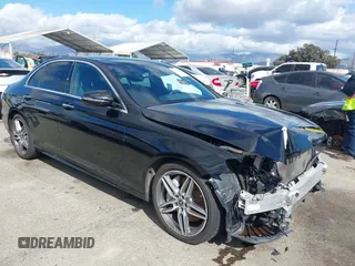 2019 Mercedes-Benz E-Class E 300 with VIN WDDZF4JB4KA684115, listed as a IAAI auction lot 41573761 with 35,678 mi miles. Bid and sale history available at carsss.com. Image 1.