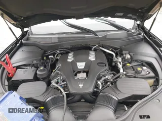 2017 Maserati Levante with VIN ZN661XUL6HX228414, listed as a IAAI auction lot 41898323 with 55,618 mi miles. Bid and sale history available at carsss.com. Image 10.