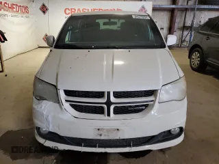 2011 Dodge Grand Caravan R/T with VIN 2D4RN7DG4BR765667, listed as a Copart auction lot 84329264 with 249,191 mi miles and Clean Title. Bid and sale history available at DreamBid. Image 5.