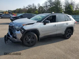 2019 Toyota RAV4 Hybrid XSE with VIN JTMEWRFV2KJ028505, listed as a Copart auction lot 60426565 with Not provided miles and Salvage title. Bid and sale history available at DreamBid. Image 1.