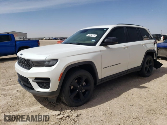 2023 Jeep Grand Cherokee Altitude z VIN 1C4RJHAG8P8883047, wystawiony jako Copart lot #49694315 z przebiegiem 19 156 mil mil oraz Szkoda całkowita • Salvage title. Historia ofert i sprzedaży dostępna na DreamBid. Obrazek 1.
