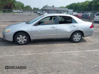 2007 Honda Accord LX z VIN 1HGCM564X7A169294, wystawiony jako IAAI lot #42457941 z przebiegiem 256 692 mil mil oraz . Historia ofert i sprzedaży dostępna na DreamBid. Obrazek 14.