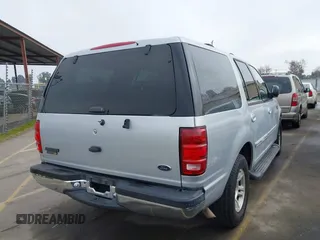 2000 Ford Expedition XLT with VIN 1FMRU1565YLA46430, listed as a IAAI auction lot 41321077 with 1 mi miles. Bid and sale history available at carsss.com. Image 4.