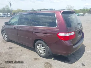 2007 Honda Odyssey EX-L with VIN 5FNRL387X7B421270, listed as a IAAI auction lot 42103457 with 250,980 mi miles. Bid and sale history available at carsss.com. Image 3.