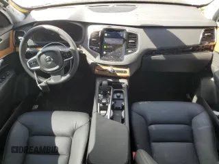 2024 Volvo XC90 Plus with VIN YV4H60LE0R1176317, listed as a Copart auction lot 68384344 with 5,788 mi miles and Salvage Title. Bid and sale history available at DreamBid. Image 8.