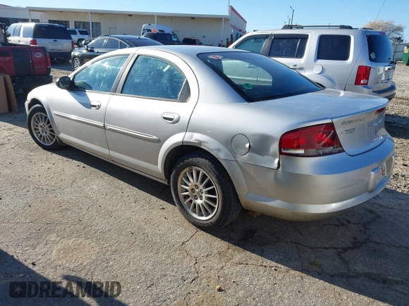 2004 Chrysler Sebring Touring z VIN 1C3EL56R64N113268, wystawiony jako IAAI lot #41746840 z przebiegiem 181 533 mil mil oraz . Historia ofert i sprzedaży dostępna na DreamBid. Obrazek 3.