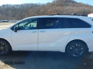 2024 Toyota Sienna XSE z VIN 5TDDSKFC6RS127029, wystawiony jako IAAI lot #41890462 z przebiegiem 36 947 mil mil oraz . Historia ofert i sprzedaży dostępna na DreamBid. Obrazek 15.
