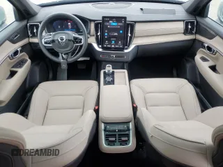 2025 Volvo XC90 Plus with VIN YV4062PB0S1356430, listed as a Copart auction lot 61463685 with 7,901 mi miles and Clean title. Bid and sale history available at DreamBid. Image 8.