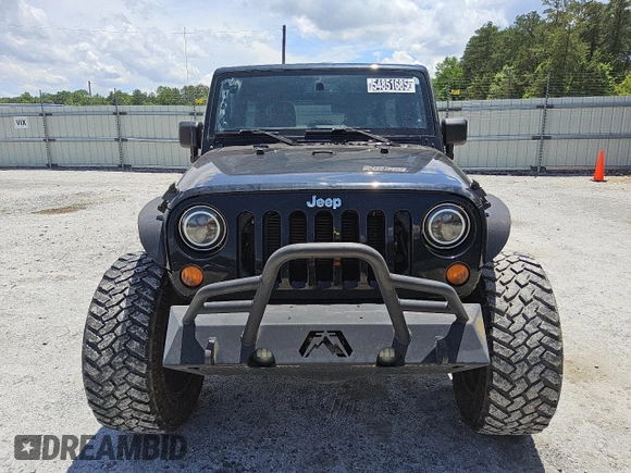 2013 Jeep Wrangler Unlimited Sport z VIN 1C4BJWDG3DL658674, wystawiony jako Copart lot #54851685 z przebiegiem 113 852 mil mil oraz Czysty tytuł • Clean title. Historia ofert i sprzedaży dostępna na DreamBid. Obrazek 5.