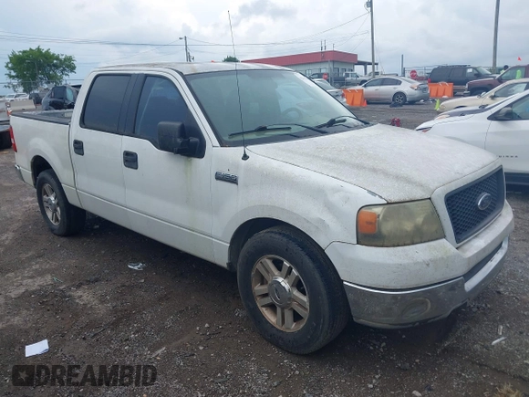 2004 Ford F-150 XLT z VIN 1FTRW12W14KB01667, wystawiony jako IAAI lot #42451052 z przebiegiem 260 719 mil mil oraz . Historia ofert i sprzedaży dostępna na DreamBid. Obrazek 1.