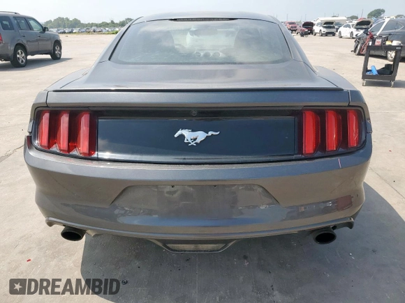 2016 Ford Mustang EcoBoost z VIN 1FA6P8THXG5272564, wystawiony jako Copart lot #57623975 z przebiegiem 167 472 mil mil oraz Szkoda całkowita • Salvage title. Historia ofert i sprzedaży dostępna na DreamBid. Obrazek 6.