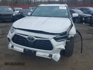 2023 Toyota Highlander L z VIN 5TDKDRBH5PS508850, wystawiony jako IAAI lot #42000739 z przebiegiem 35 914 mil mil oraz . Historia ofert i sprzedaży dostępna na DreamBid. Obrazek 17.